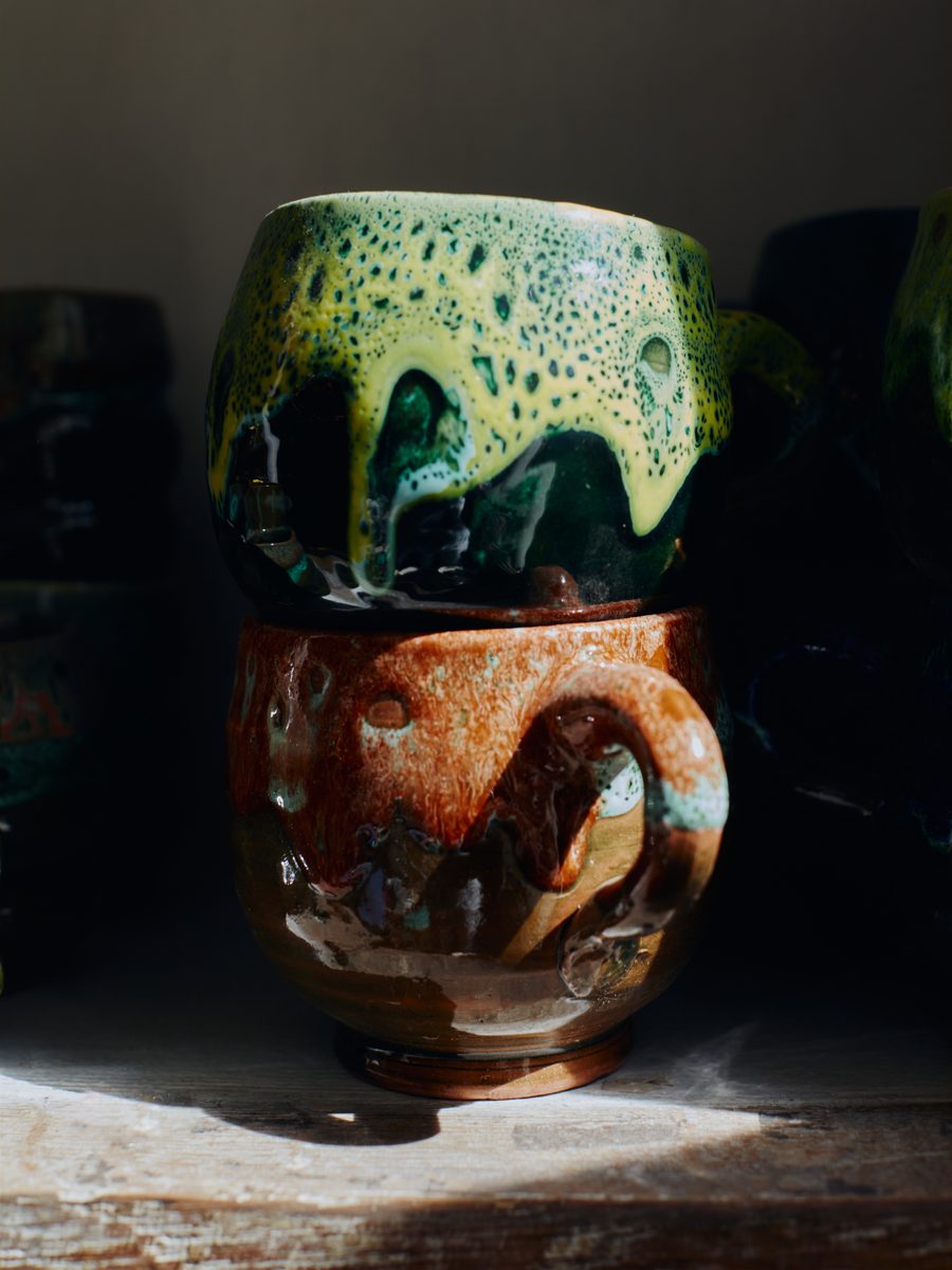 Tasse en céramique faite main, glaçure verte